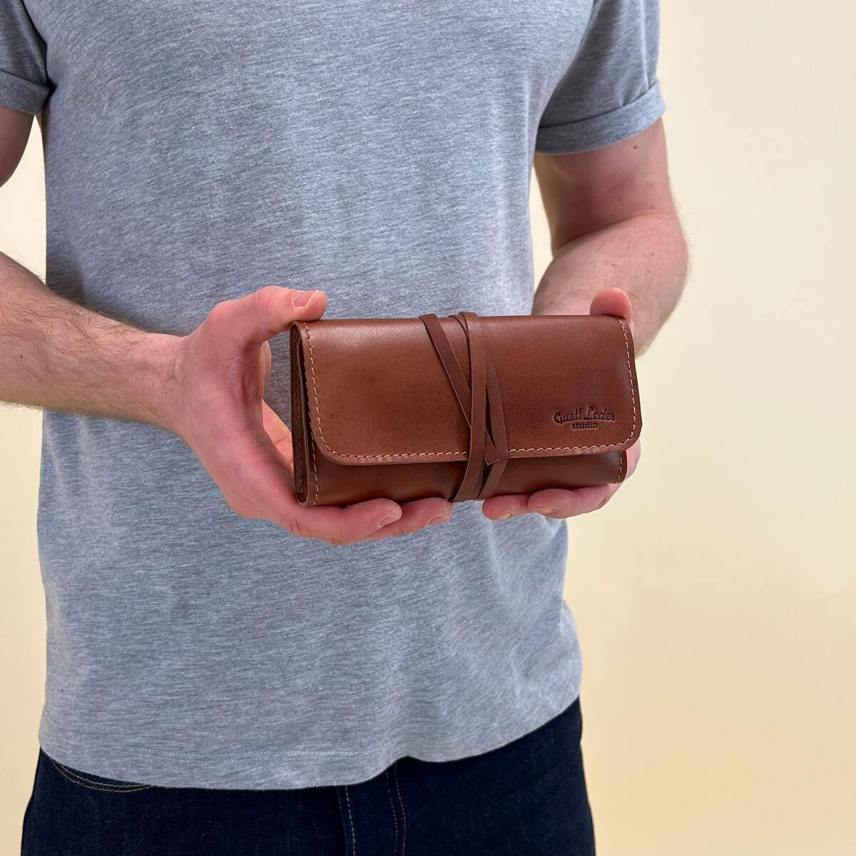 Outlet Tabaktasche