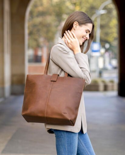 Tote bag Alexandra Gusti Leather