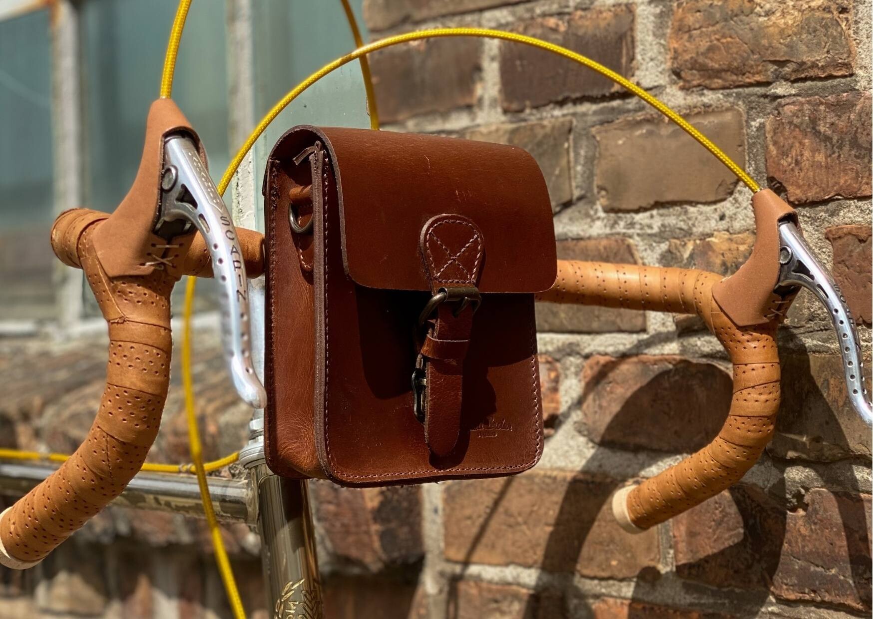 Round leather bicycle bag sale