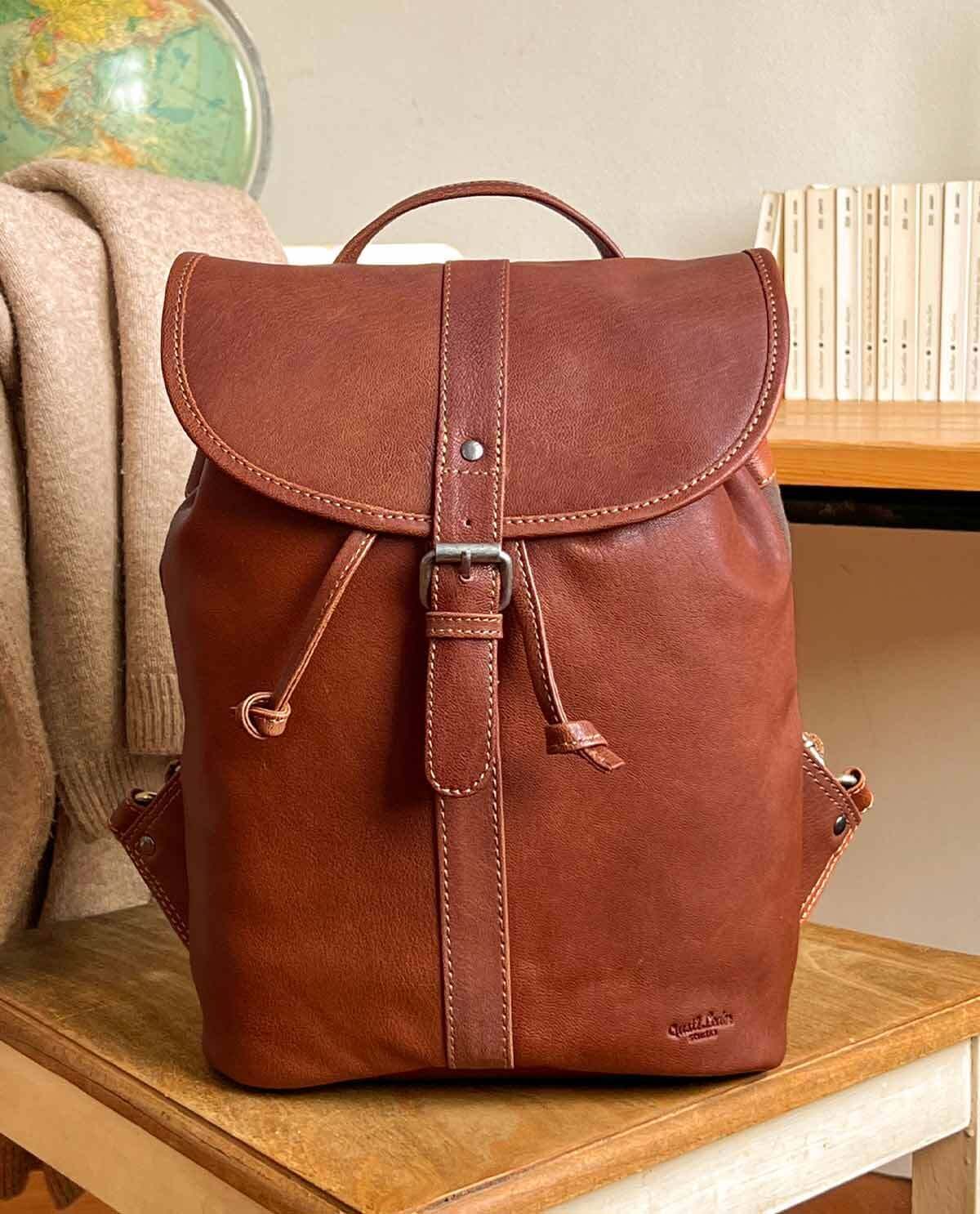 Leather backpack Bennett at gusti leather