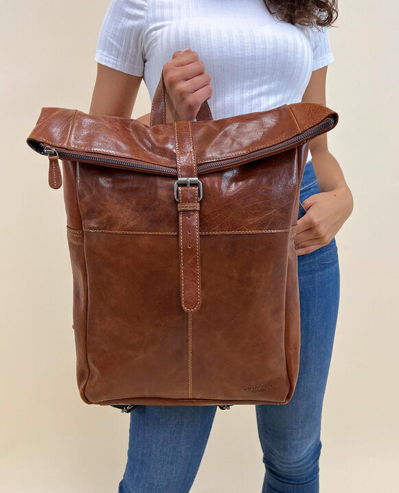 Outlet Rucksack - eines defekten Reißverschlusses - kleinere Lederfehler - anonsten neu – Sieh