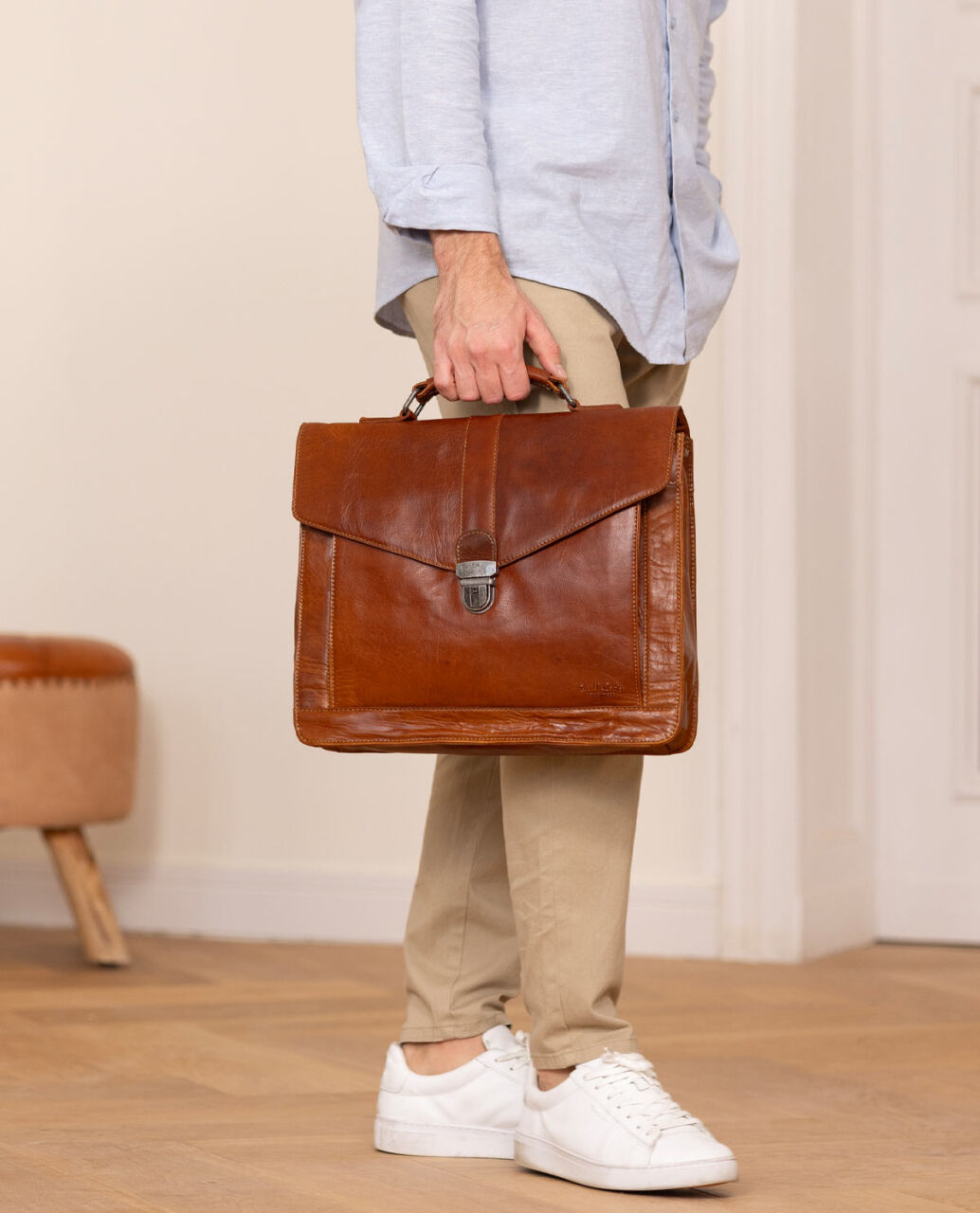 Classy briefcase online