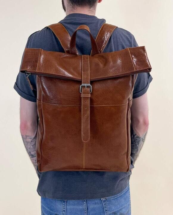 Outlet Rucksack - eines defekten Reißverschlusses - kleinere Lederfehler - anonsten neu – Sieh