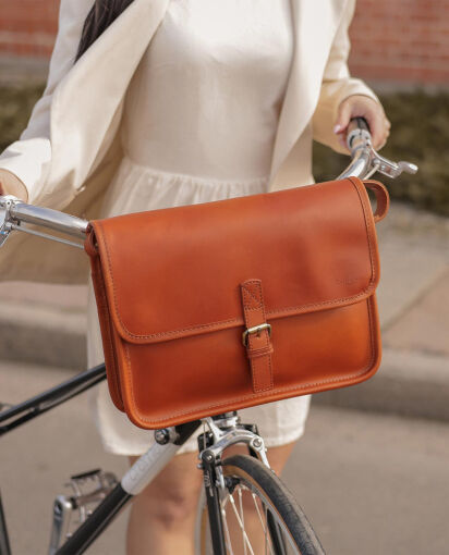 Leather handlebar bag Leather handlebar bag
